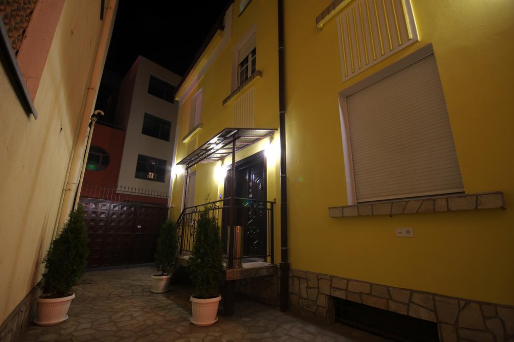 Guest House "The House" Топ Център Габрово מראה חיצוני תמונה